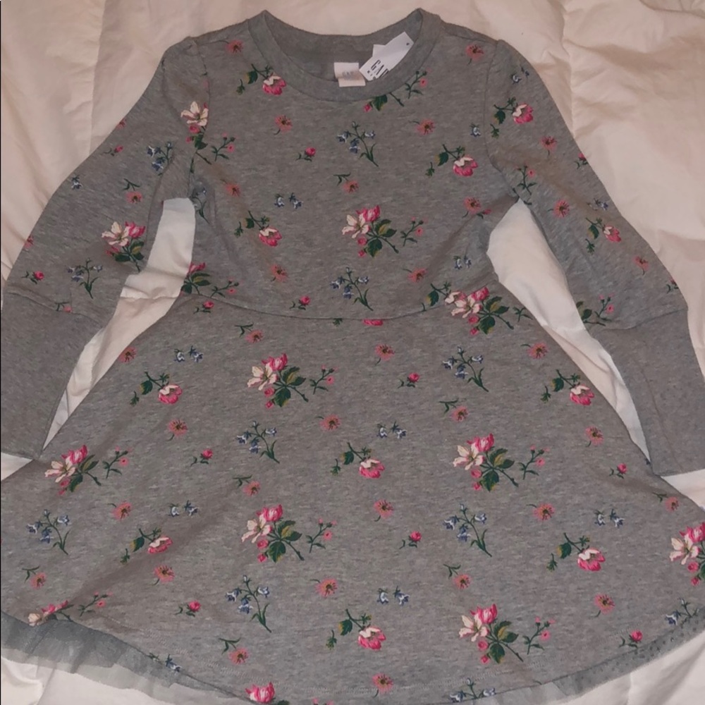 Brand new. GAP Sarah Jessica Parker line.